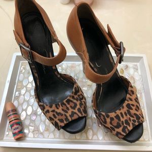 Jessica Simpson cheetah heels